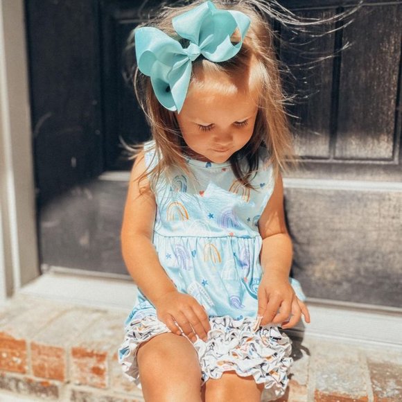 Rainbow and Icing Short Set - Picture 2 of 2